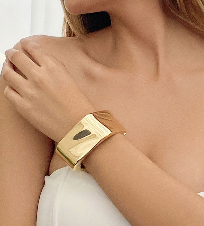 Irregular Wide Glossy Bracelet for Women