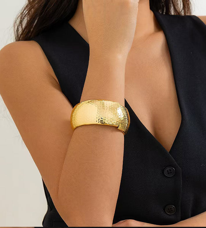 Tinfoil Pattern Spring Open Bracelet for Women